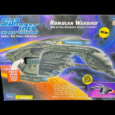 Playmates Collector’s Edition Romulan Warbird
