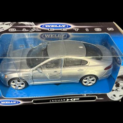 Welly 1:24 Scale Die Cast Assortment