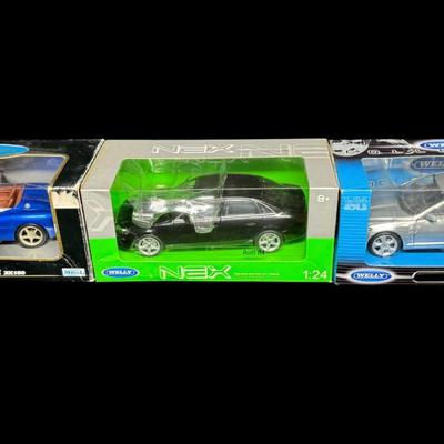 Welly 1:24 Scale Die Cast Assortment