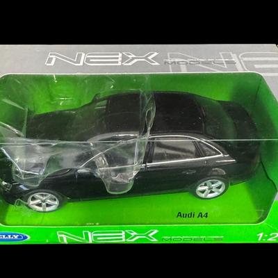 Welly 1:24 Scale Die Cast Assortment