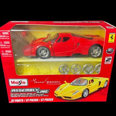 Maisto Assembly Line Die-Cast Metal Model Kit Assortment