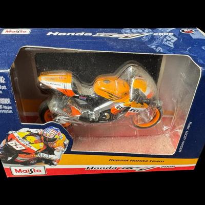 Maisto 1:18 Scale Diecast Motorcycle Assortment