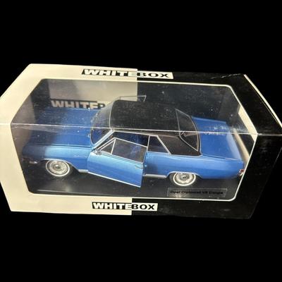 Whitebox 1:24 Scale Diecast Assortment