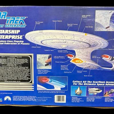 Playmates Collector’s Edition Star Trek: The Next Generation Starship Enterprise NCC-1701-D Toy