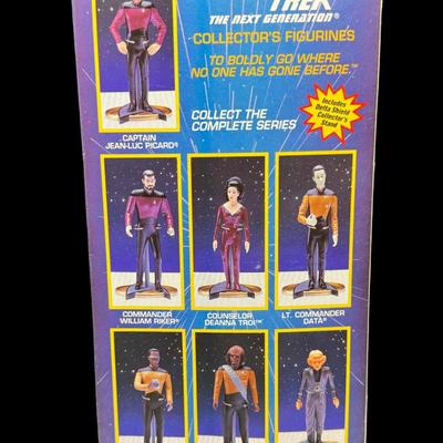 Star Trek Nine and Ten Inch Action Figure Assortment
