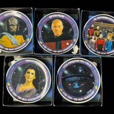 Vintage Star Trek Assortment Including Collector Plates
