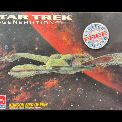 AMT/ERTL Star Trek Generations Klingon Bird of Prey Model Kit