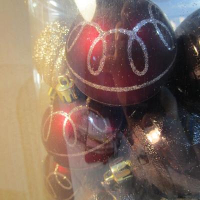 Sale Photo Thumbnail #53: Deep red, burgundy & gold, See pictures