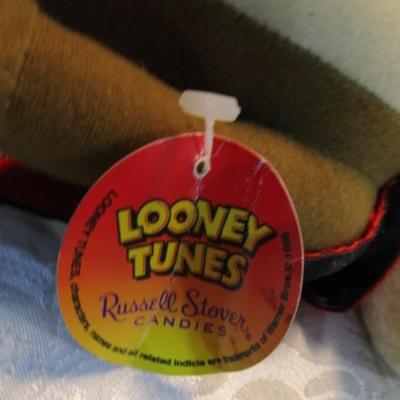 Sale Photo Thumbnail #95: Wily Coyote, Odie, reindeer, monkey, sock monkey, dog, stuffed Smiley , kangaroo & dog puppets