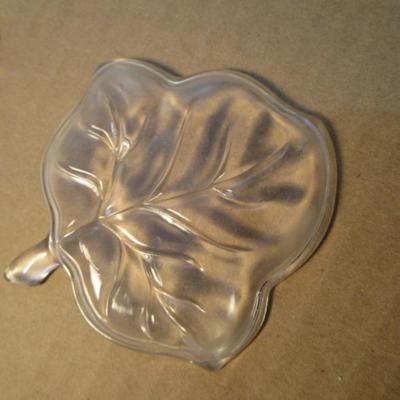 Sale Photo Thumbnail #343: large is 6-1/4" x 6-3/4", small are 3-3/4" x 2-3/4", and 3-1/2"  x 3-1/4" without stems, See pictures