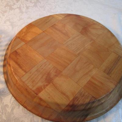 Sale Photo Thumbnail #353: plate is 13" in diameter, basket is  12-1/2" x  10", See pictures