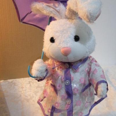 Sale Photo Thumbnail #608: Takes 3  AA batteries not included, Sings "Raindrops Keep Fallin' on My Head", 12" tall without ears, See pictures