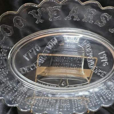 Vintage 1976 Bicentennial Liberty Bell Glass Platter – Commemorative “1776–1976 Declaration of Independence” Collector Serving Tray