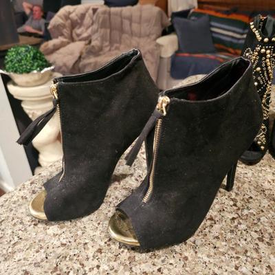 Sale Photo Thumbnail #10