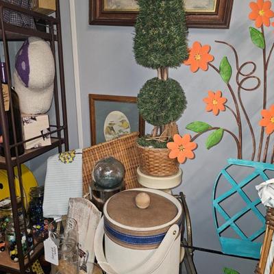 Sale Photo Thumbnail #325