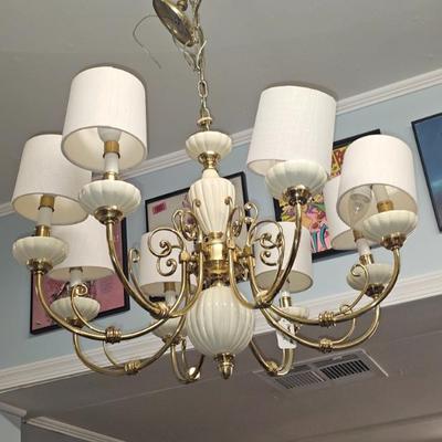 Sale Photo Thumbnail #558