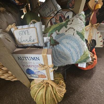 Sale Photo Thumbnail #915