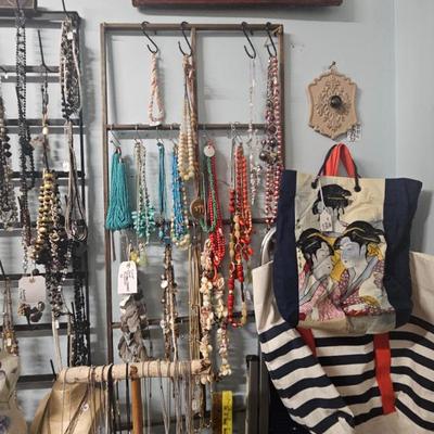 Sale Photo Thumbnail #1010