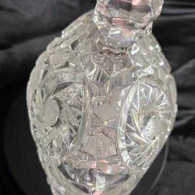 Vintage Hand-Cut Lead Crystal Candy Dish with Lid — European Elegance in Sparkling Form
