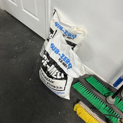 Sale Photo Thumbnail #421