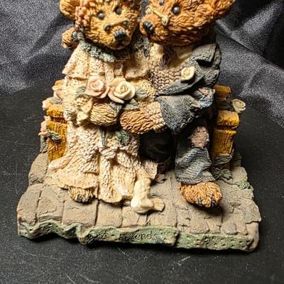 Boyds Bears & Friends “Grenville & Beatrice…Best Friends” Bearstone Collection Figurine – 1993