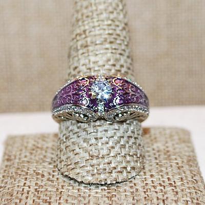 Size 10½ Marked .925 "Puffy" VIOLET Party Ring with a Single Main Clear Round Stone on a Silver Band (6.7g)