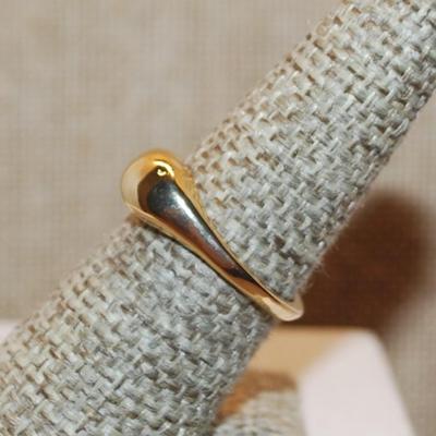 Size 7 ALL Gold Colored "DOUBLE KNOBS" Ring on an OPEN Gold Tone Band (3.5g)
