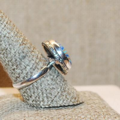 Size 9½ Marked .925 Round RAINBOW CALSILICA Gemstone Ring with Full Slanted Lines in Blues & Orange and Silver-Plated Band (5.2g)