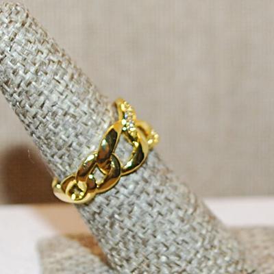 Size 6¾ Chain Link Ring with Small Glitter Stones on an All Gold Tone OPEN Band (3.3g)