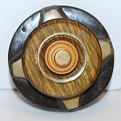 Vintage "CIRCLES of WOOD" BROOCH (2" Diam.) with Layers of Faux Wood