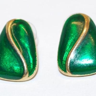Deep GREEN Enamel EARRINGS with a Swirl Gold Tone Line Accent on a Stud Post Clasp