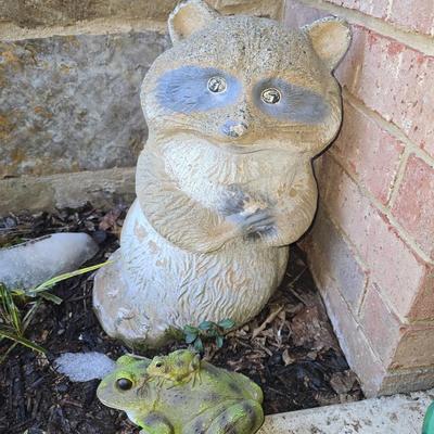 15" concrete trash panda