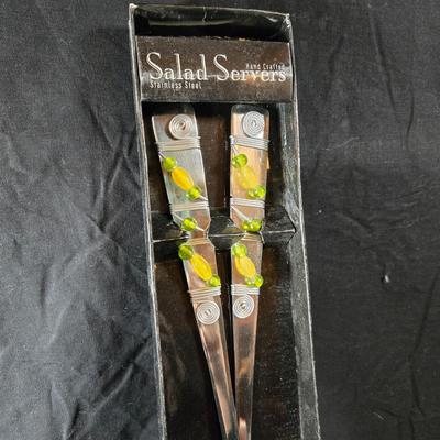 Sale Photo Thumbnail #471: This lot is for a set Contemporary Salad Servers. These are a new boxed set of Contemporary Salad Servers. They are nice and long about 14-inches.  A nice hostess gift or keep and use for yourself.