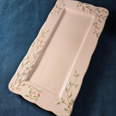 Sale Photo Thumbnail #487: This lot is for a Ceramic Cheese Tray with Matching Cheese Knife.  This is a lovely Cheese Tray with matching Cheese Knife.  It has never been use.  It measures about 13-inches long X 6.5-inches wide.