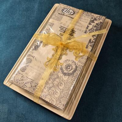 Sale Photo Thumbnail #491: This lot is for a Guest Towel Holder with Fleur de Lis Paper Towels.  It is new.  The ivory colored holder is ceramic.  Nice gift set.  It is about 6-inches wide x 9.5-inches long..  Holds standard sized guest paper towels.