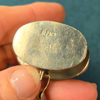 Sale Photo Thumbnail #507: This lot is for a Vintage Compact & Pill Box.   It is marked Elgin America. The design is Art Deco and the center is a large Mother of Pear square - very attractive.  Note that the compact does have a cracked mirror but otherwise in very good condition fo