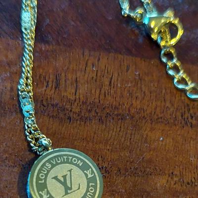 Authentic K18 gold Louis Vuitton Necklace