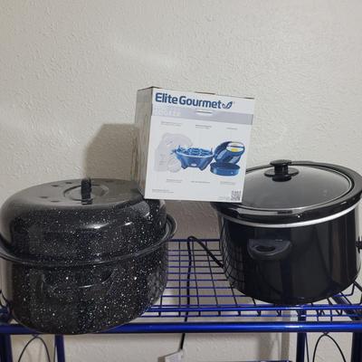 Sale Photo Thumbnail #573: Egg cooker looks to be new