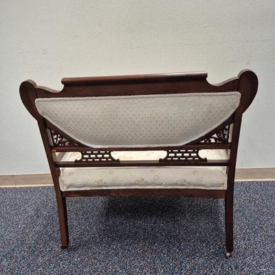 Sale Photo Thumbnail #420: Excellent condition!
36 inches wide, seat height is 15 inches
Everything about this beauty speaks of loving care.