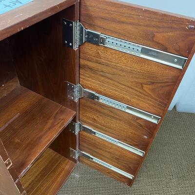 Sale Photo Thumbnail #593