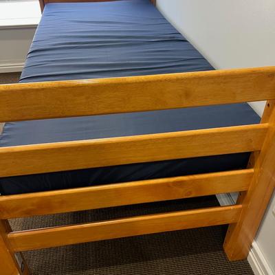 Sale Photo Thumbnail #685