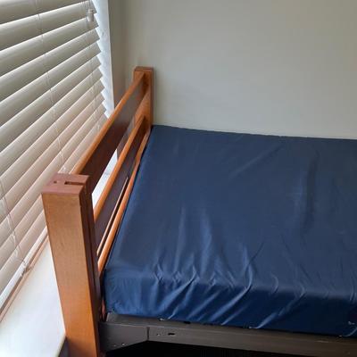 Sale Photo Thumbnail #686