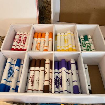 Sale Photo Thumbnail #810