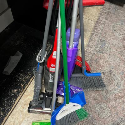 Sale Photo Thumbnail #962