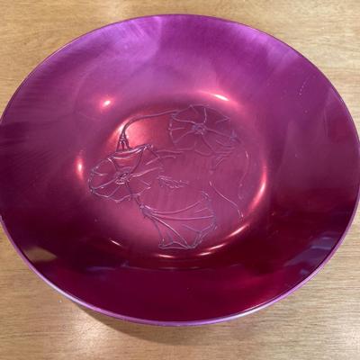 Red craft aluminum bowl