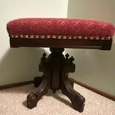 Sale Photo Thumbnail #5: Matches rocker in JL1
Upholstery was not done on the ottoman like the rocker