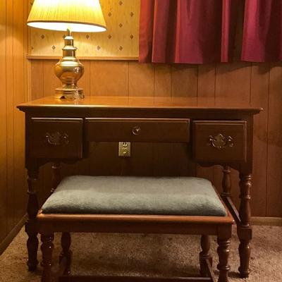 Sale Photo Thumbnail #26: Mirror in next lot is included in this lot 
Item located in bottom level so steps involved