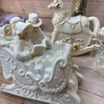 Sale Photo Thumbnail #165: Train engine is broken on top of see pictures