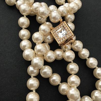 Vintage S.A.L White faux pearls signed Swarovski crystal clasp necklace double strand very nice excellent condition
