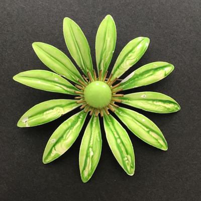 Vintage lime, green enamel flower brooch